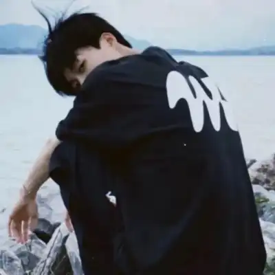 唐依童